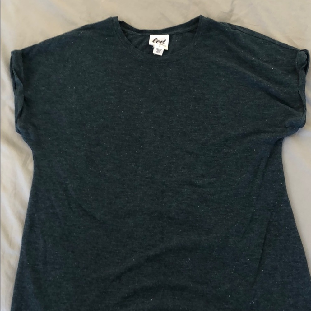 LED maternity tee